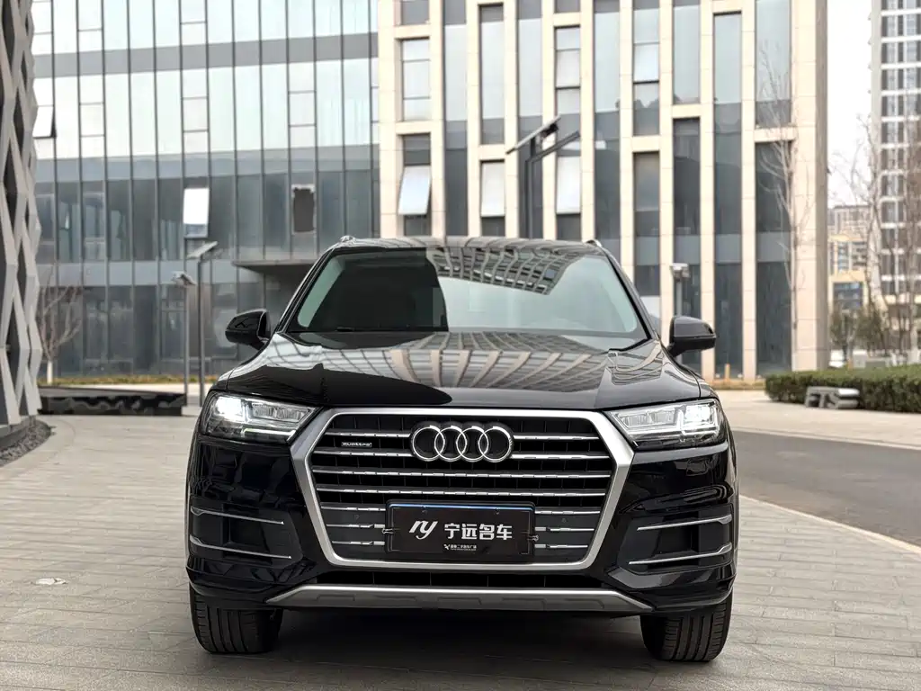 Audi Q7 2018 — фото 2