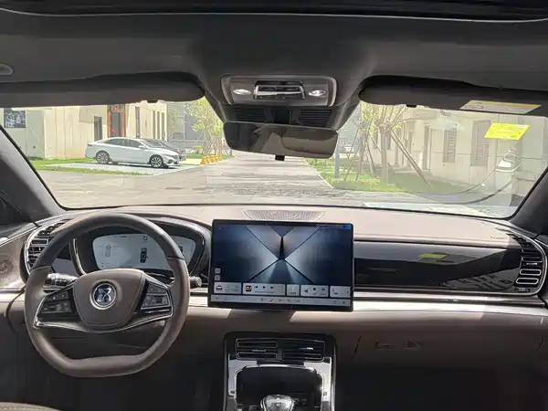 BYD Han 2025