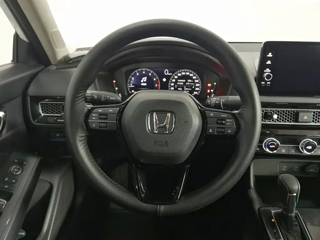 Honda Civic 2025 — фото 11
