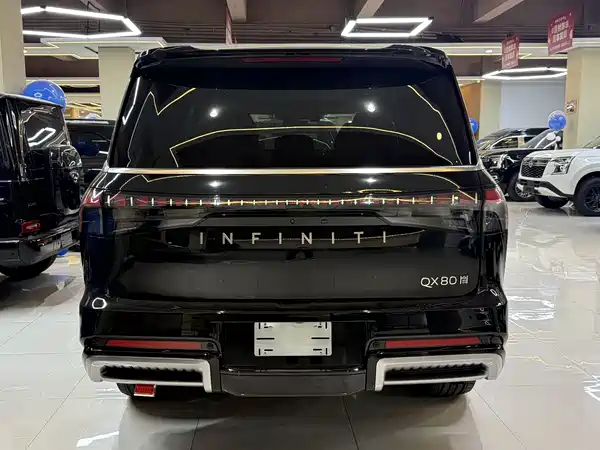 Infiniti QX80 2025
