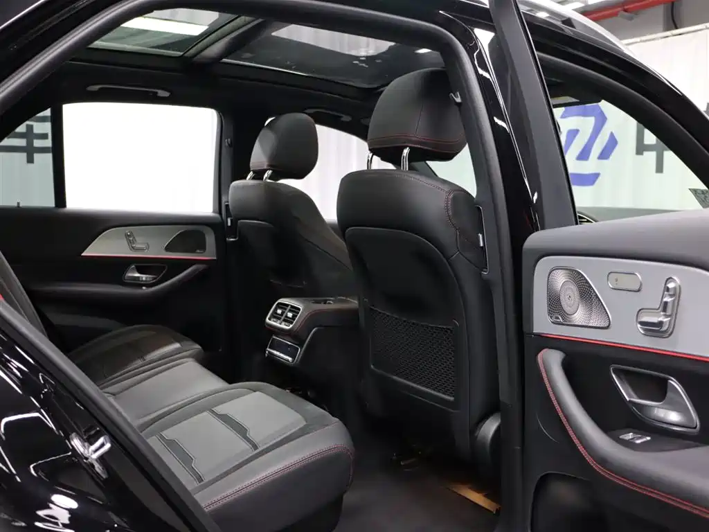 Mercedes-Benz GLE AMG 2025 — фото 25
