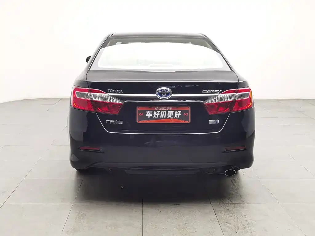 Toyota Camry 2012 — фото 4