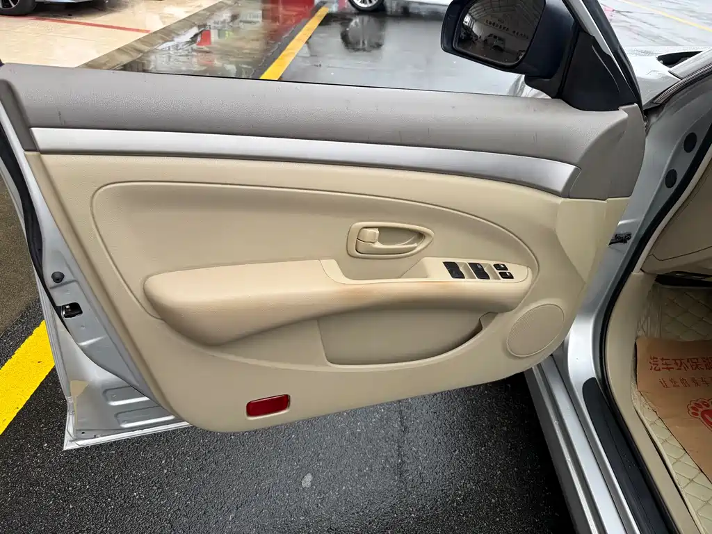 Nissan Sylphy 2019 — фото 30