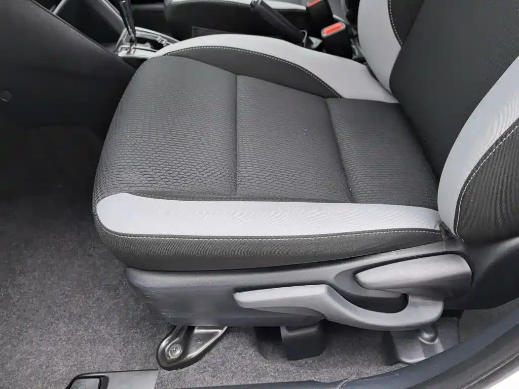 Toyota Yaris L 2021 — фото 20
