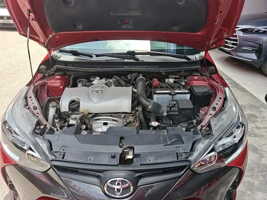 Toyota Yaris L 2020 — фото 20