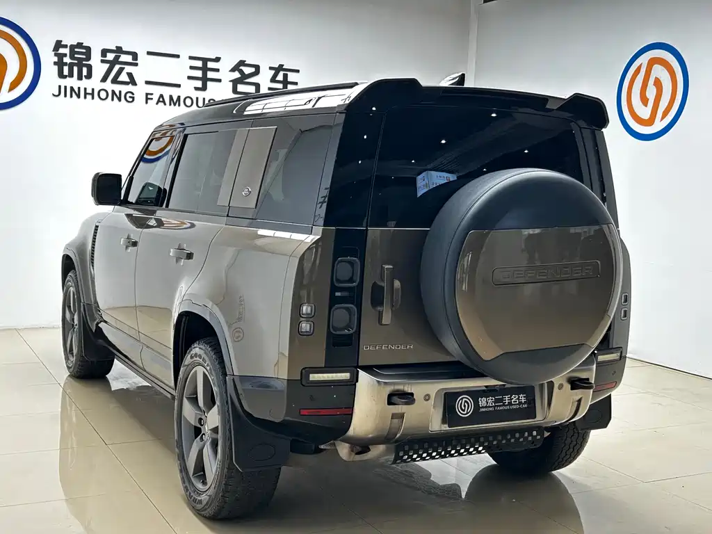 Land Rover Defender 2021 — фото 24