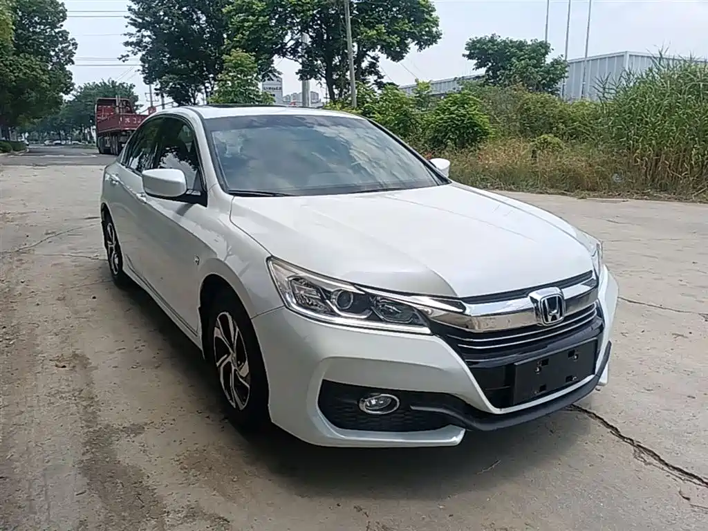 Honda Accord 2017 — фото 4