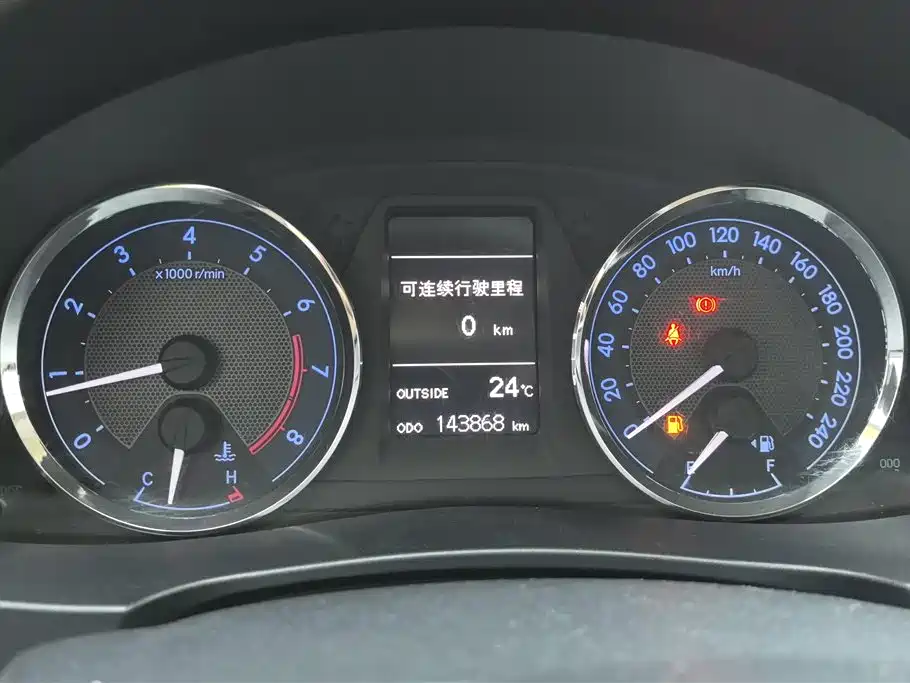 Toyota Corolla 2016 — фото 14