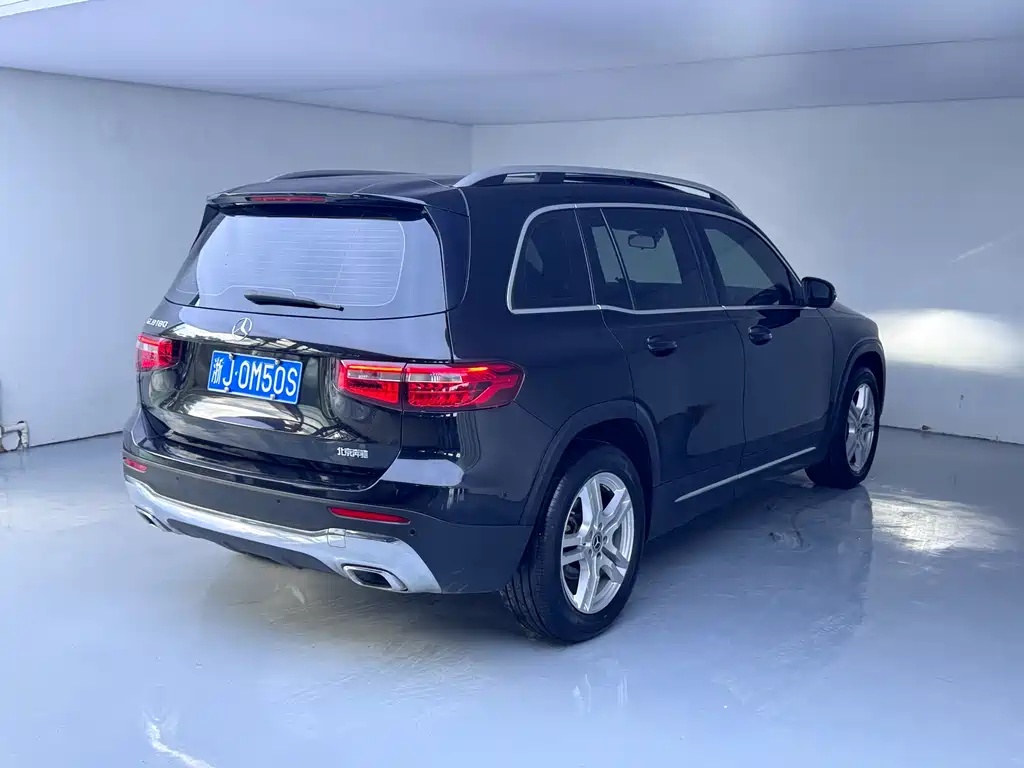 Mercedes-Benz GLB 2021