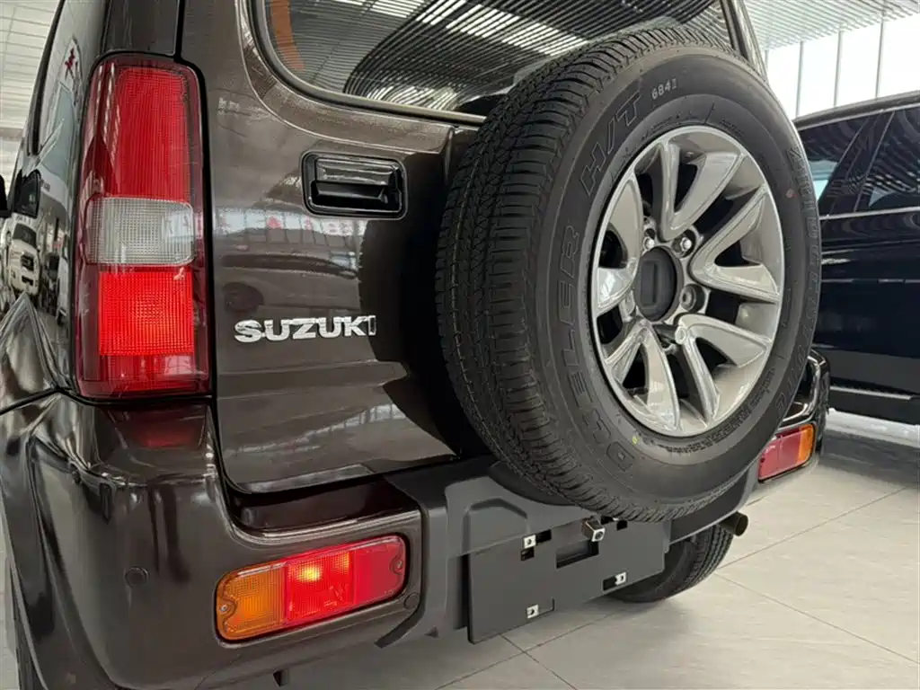 Suzuki Jimny 2018 — фото 14