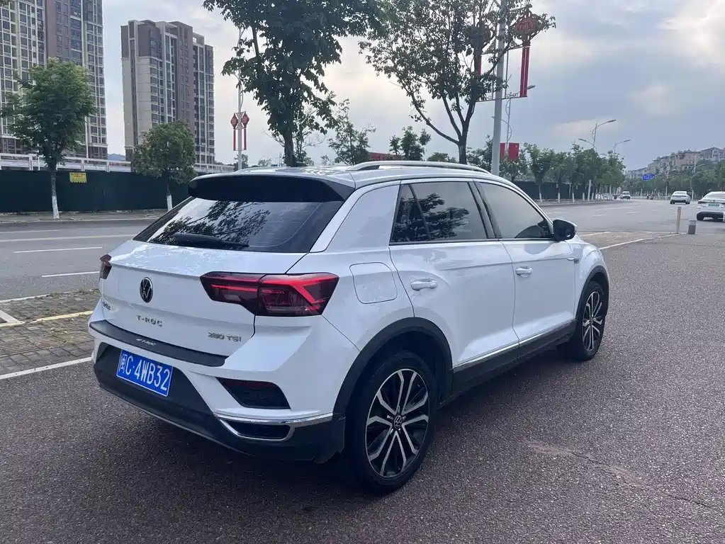 Volkswagen T-Roc 2021 — фото 4