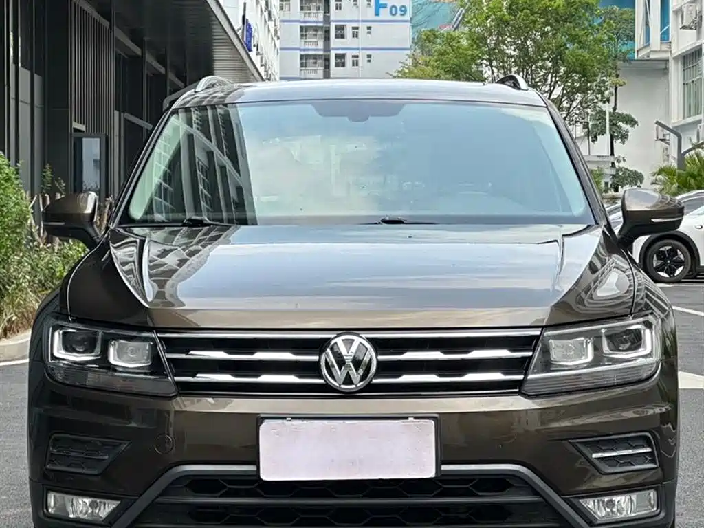 Volkswagen Tiguan L 2018 — фото 2