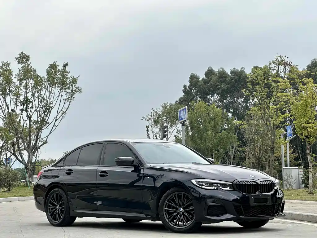 BMW 3 Series 2021
