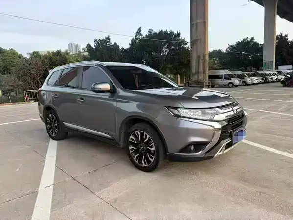Mitsubishi Outlander 2019
