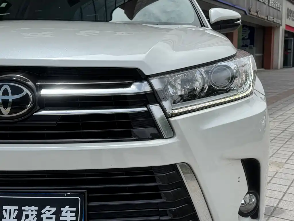 Toyota Highlander 2019 — фото 4
