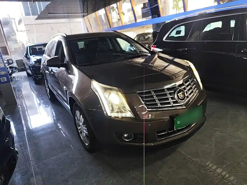 Cadillac SRX 2016 — фото 4