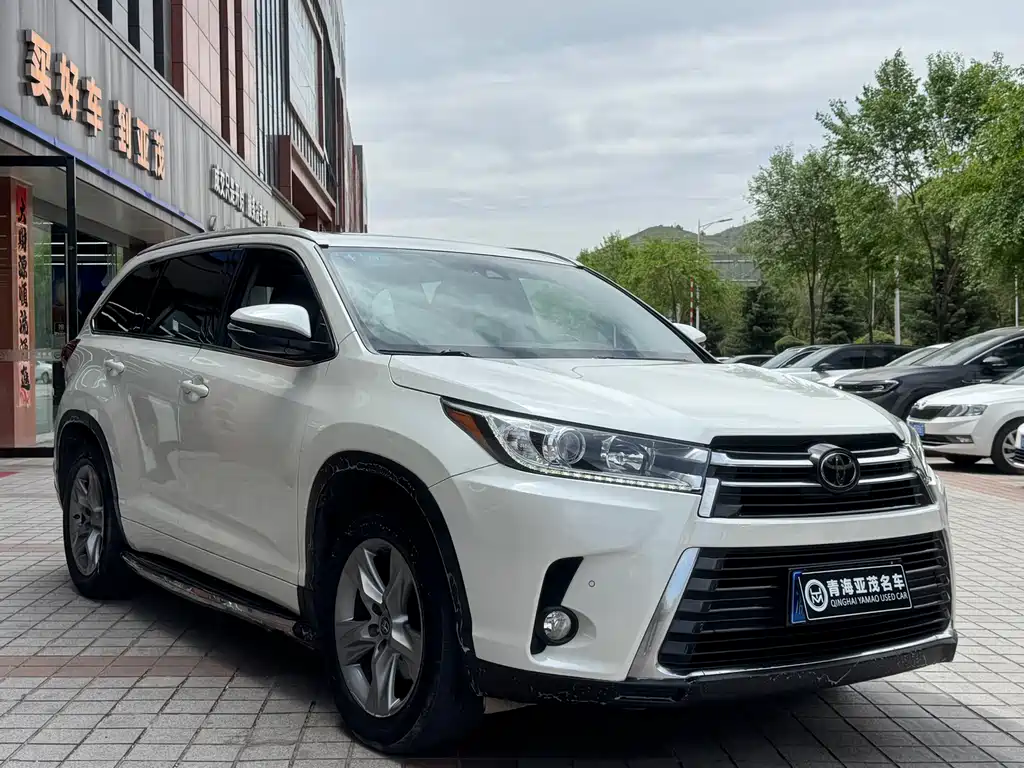 Toyota Highlander 2019 — фото 3