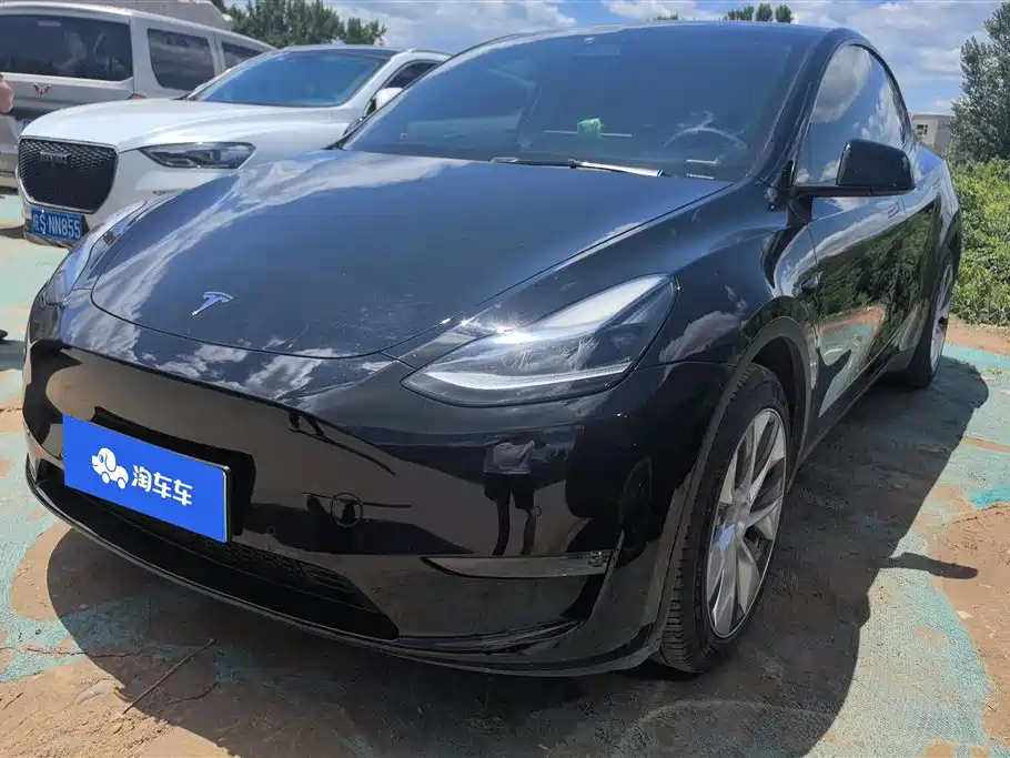 Tesla Model Y 2023 — фото 1