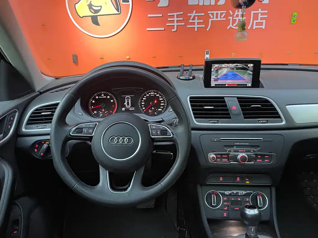 Audi Q3 2018 — фото 10