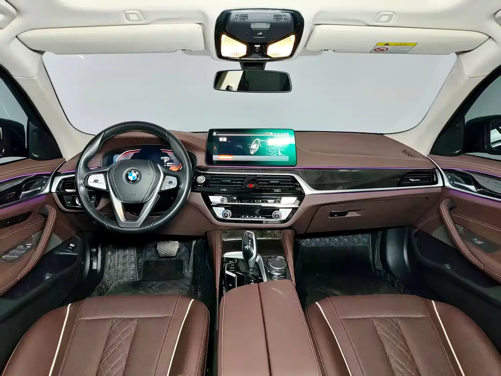 BMW 5 Series 2024 — фото 19