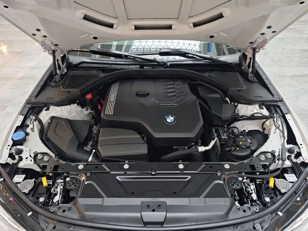 BMW 3 Series 2021 — фото 12
