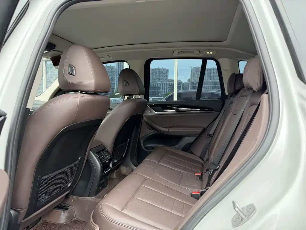 BMW X3 2020 — фото 11