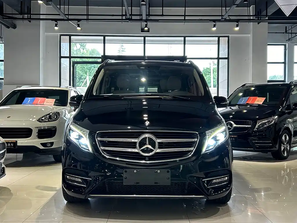 Mercedes-Benz V-Class 2017 — фото 3