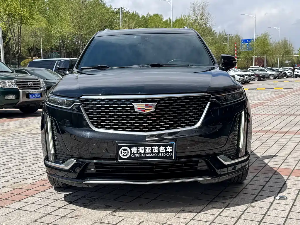 Cadillac XT6 2022 — фото 2