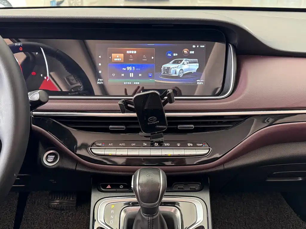 GAC Motor Trumpchi M6 2022 — фото 12