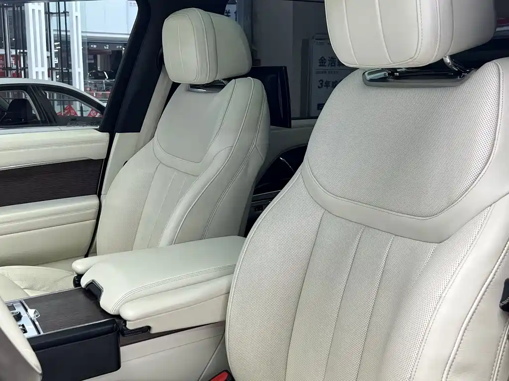Land Rover Range Rover 2022 — фото 11