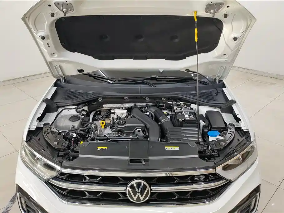 Volkswagen T-Roc 2023 — фото 10