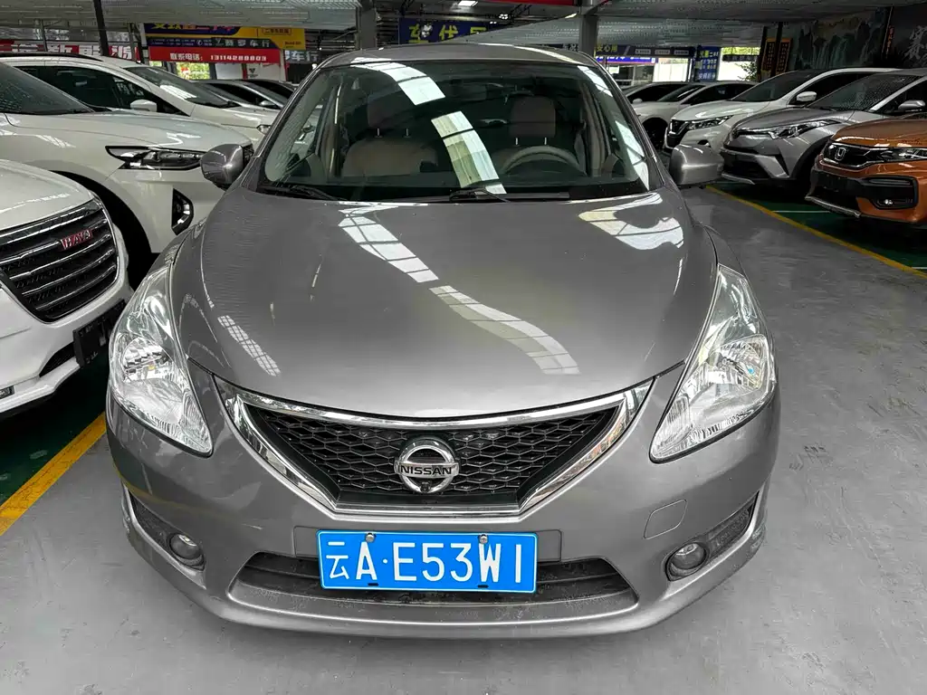 Nissan Tiida 2015 — фото 2