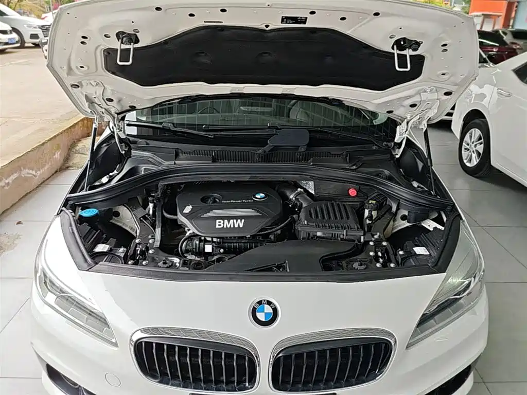 BMW 2 Series Active Tourer 2015 — фото 20