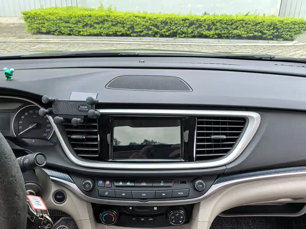 Buick Excelle 2020 — фото 16