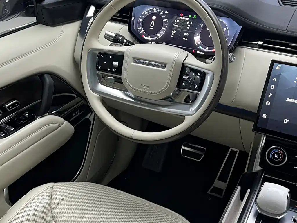 Land Rover Range Rover 2022 — фото 26