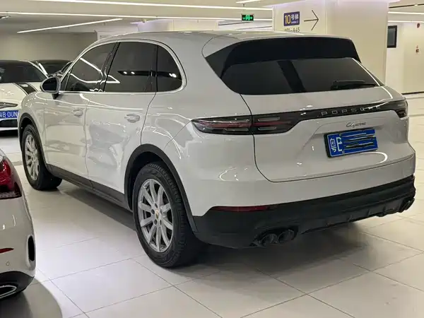 Porsche Cayenne 2020