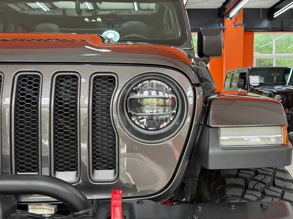 Jeep Wrangler 2022 — фото 8