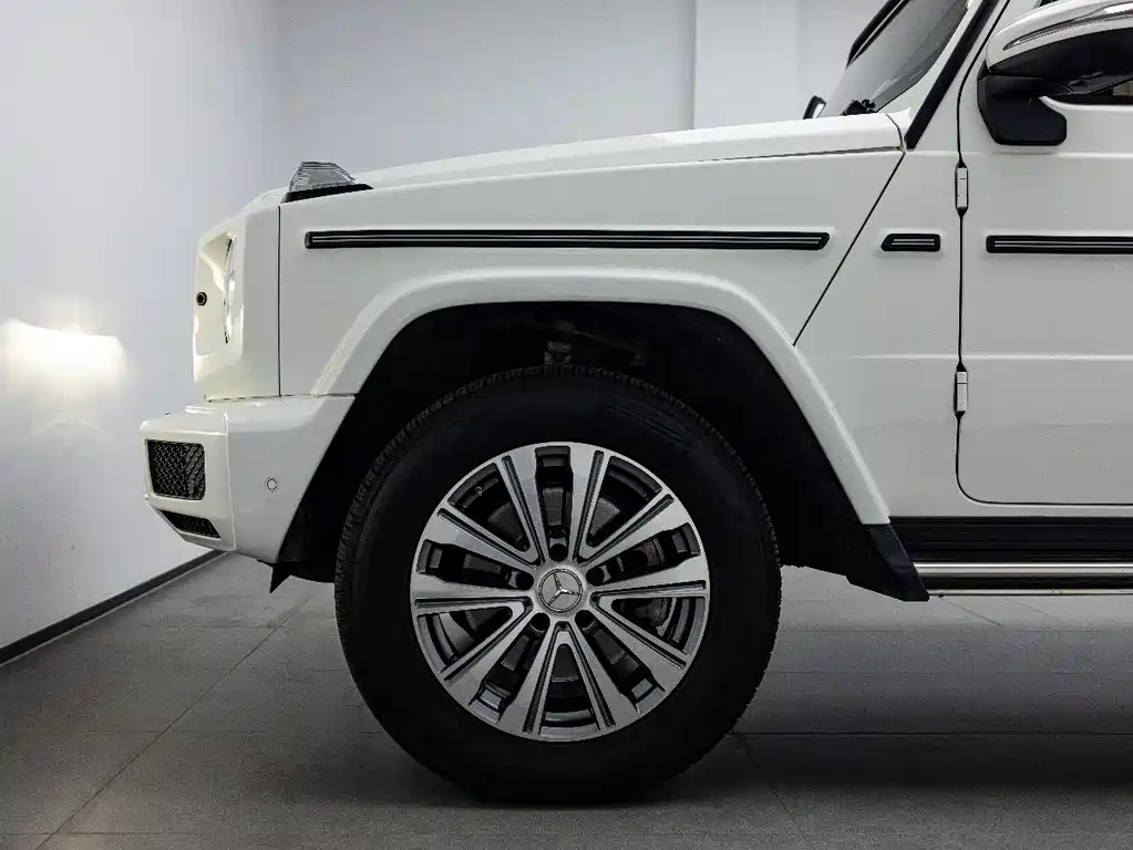 Mercedes-Benz G-Class 2024 — фото 6