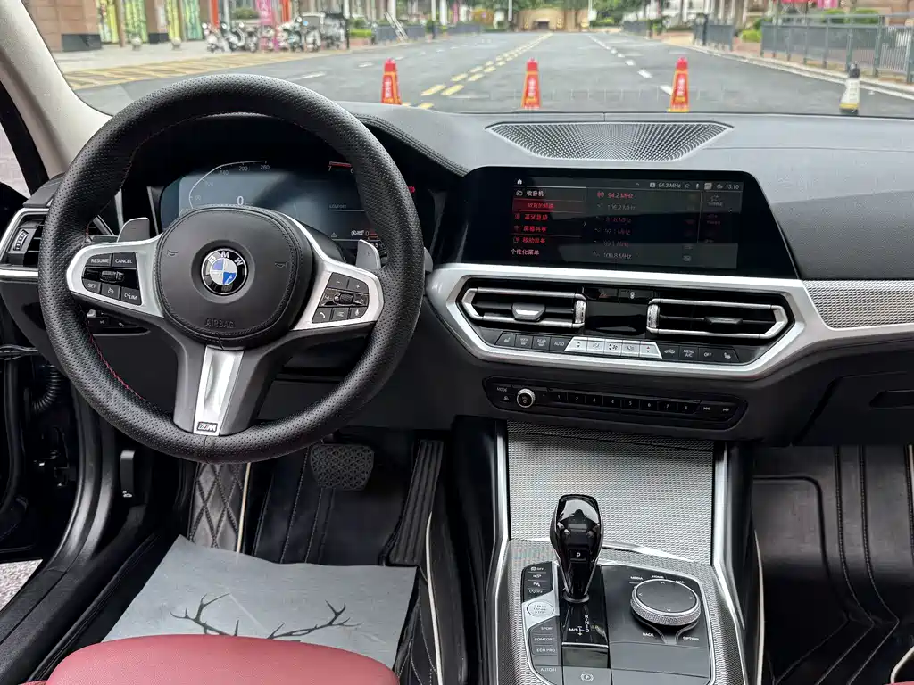 BMW 3 Series 2021 — фото 13