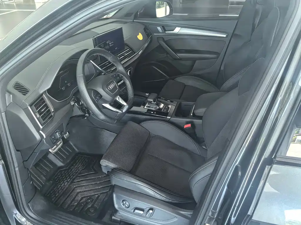 Audi Q5L Sportback 2024 — фото 2