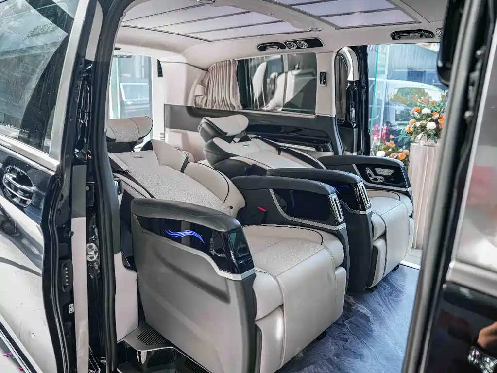 Mercedes-Benz Vito 2024 — фото 15