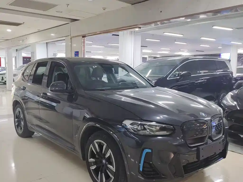 BMW iX3 2022 — фото 3