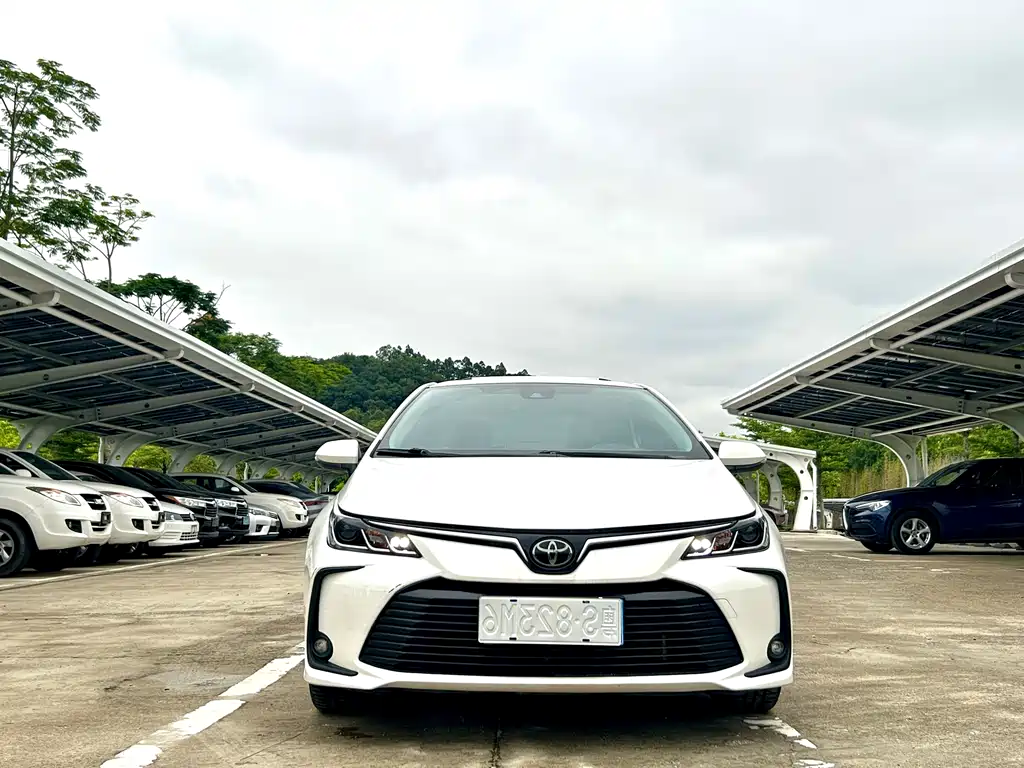 Toyota Corolla 2020 — фото 3
