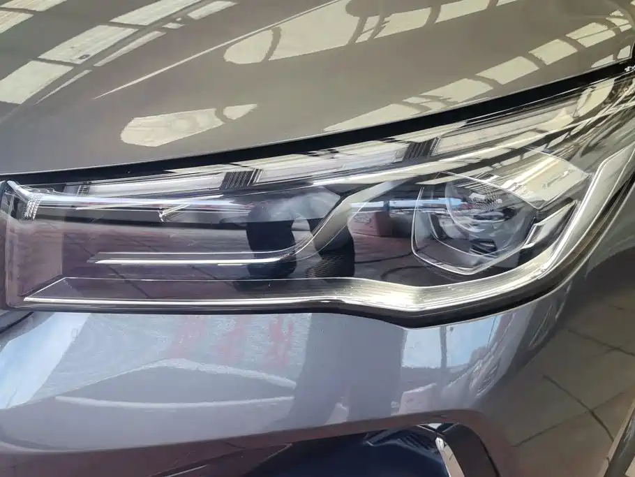 Geely Emgrand 2025