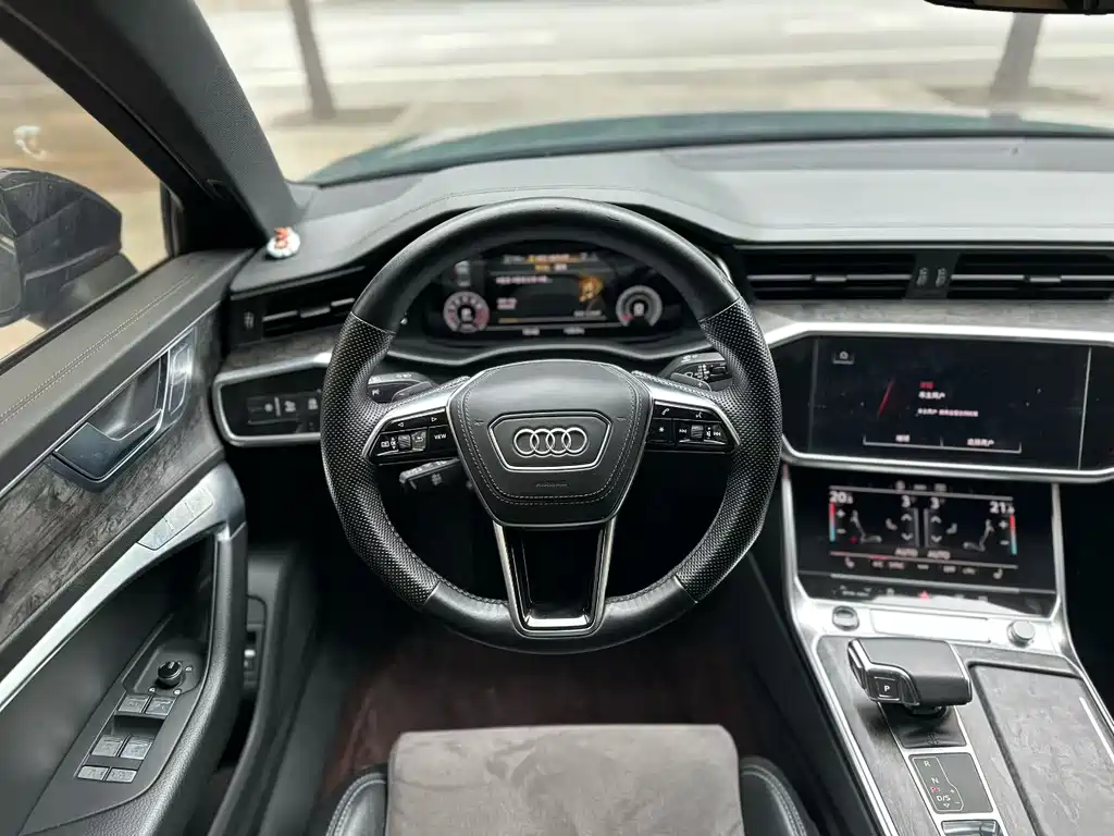 Audi A6L 2022 — фото 3
