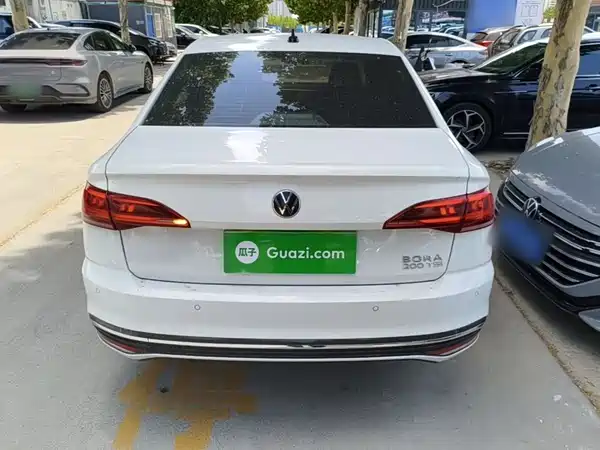 Volkswagen Bora 2023