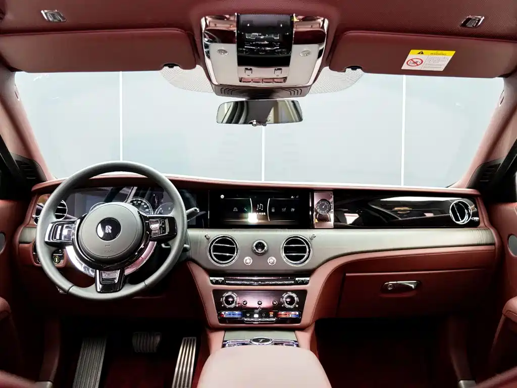 Rolls-Royce Ghost 2021 — фото 19