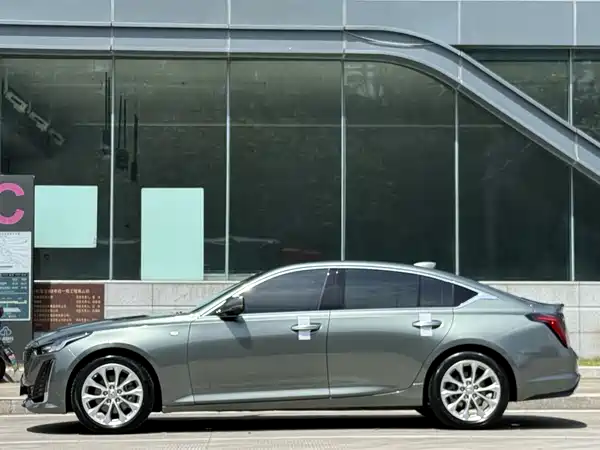 Cadillac CT5 2023