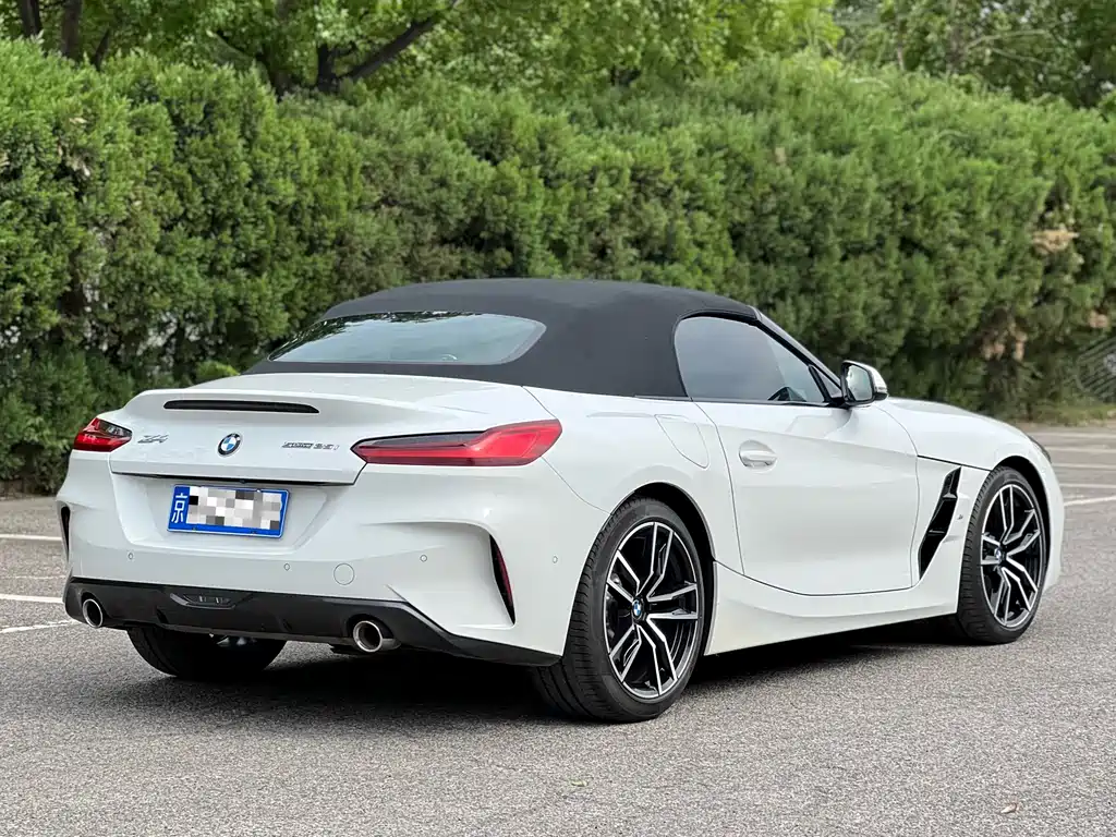 BMW Z4 2021 — фото 8