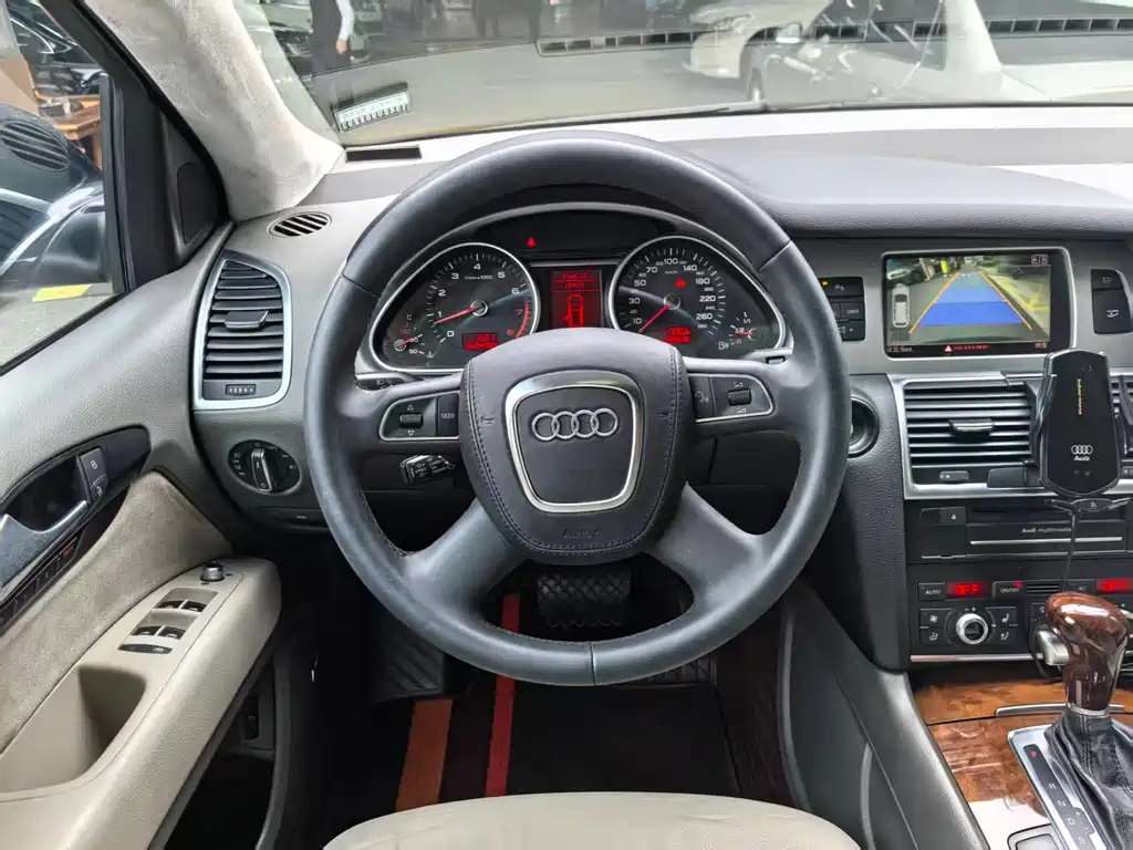 Audi Q7 2013 — фото 18